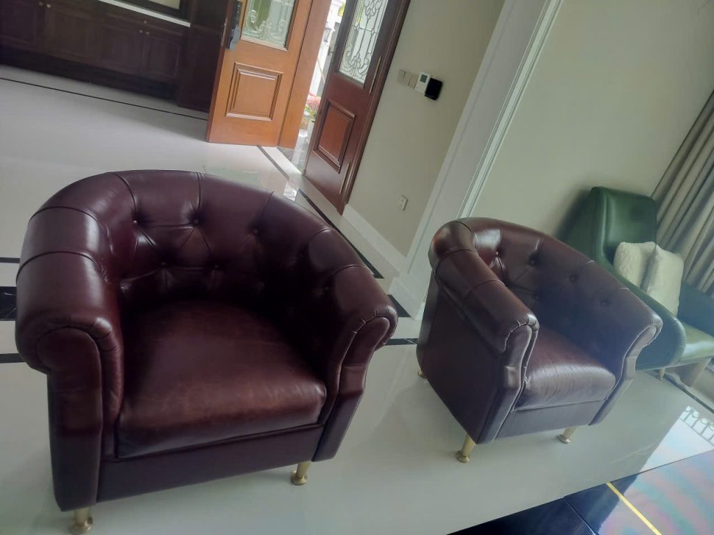 Hiện Trạng Bộ Sofa Trước Khi Bọc Lại