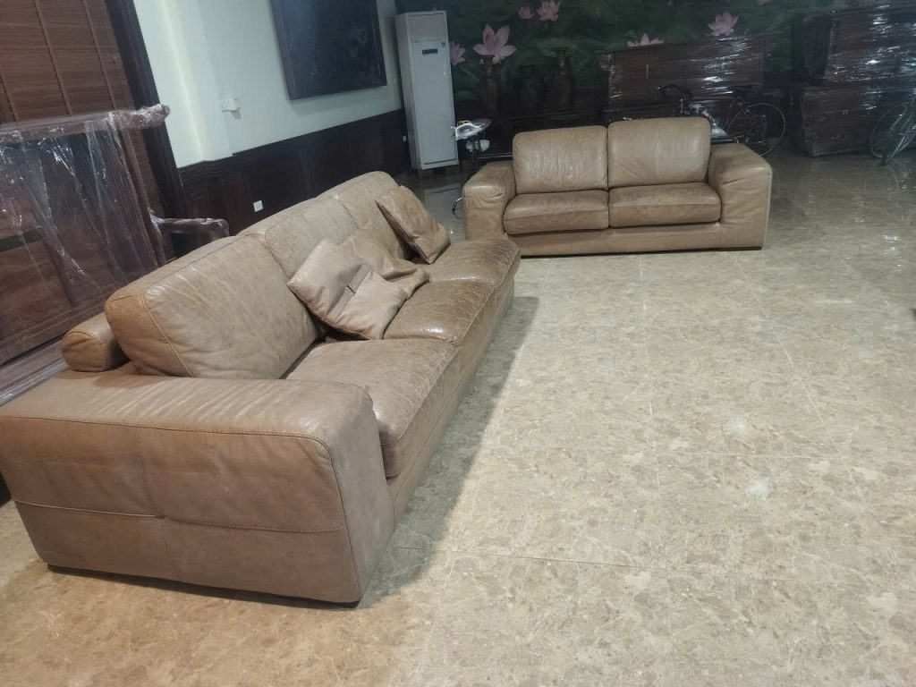 Tình trạng bộ sofa trước khi bọc lại