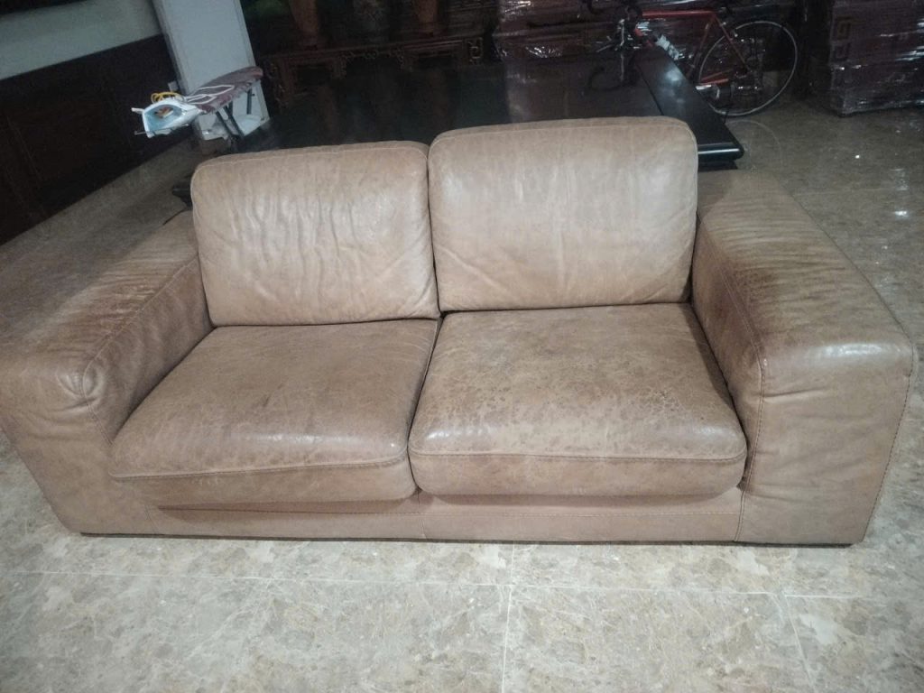 Tình trạng bộ sofa trước khi bọc lại