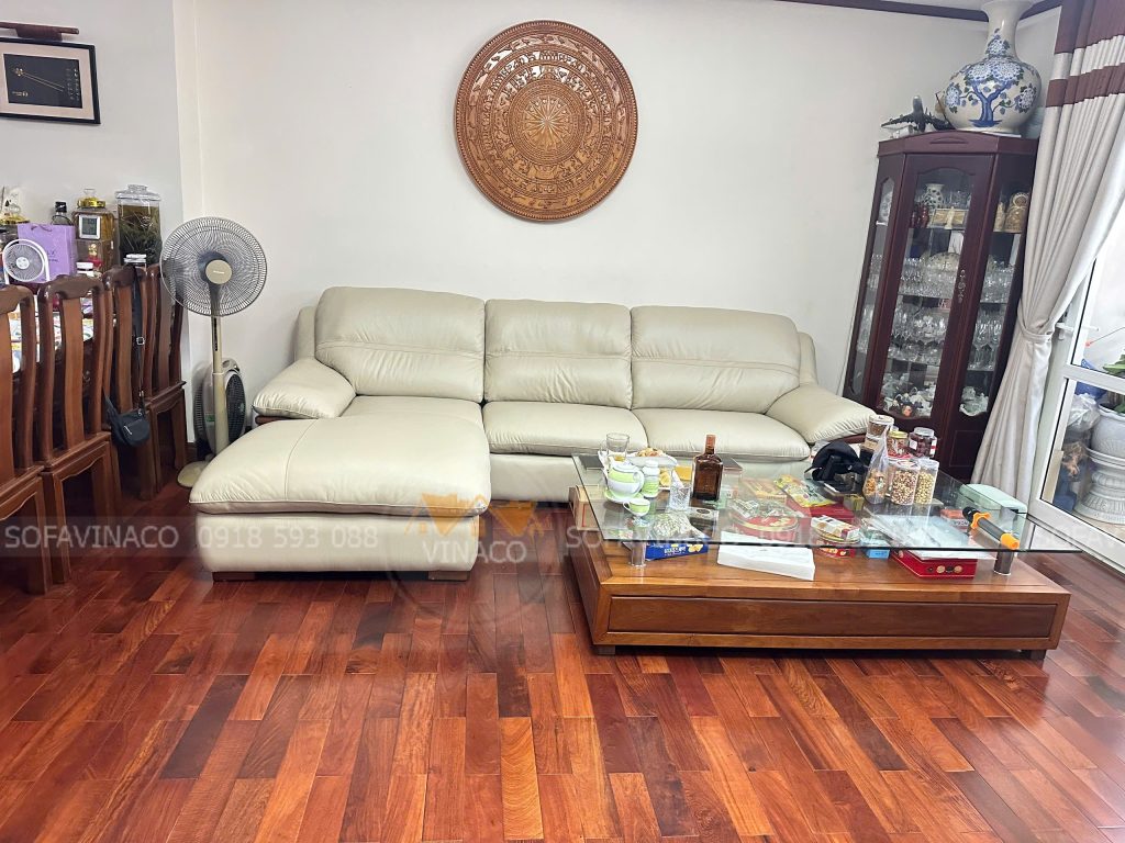 Bọc lại ghế sofa da bò thật cho khách tại Khuất Duy Tiến
