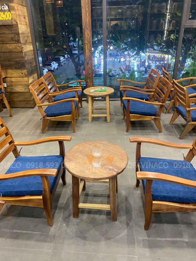 Làm đệm ghế quán cafe cho khách tại Hà Đông