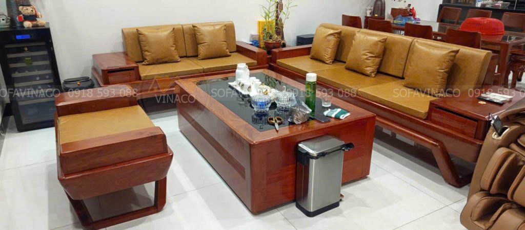 Đệm ghế gỗ phù hợp với không gian phòng khách
