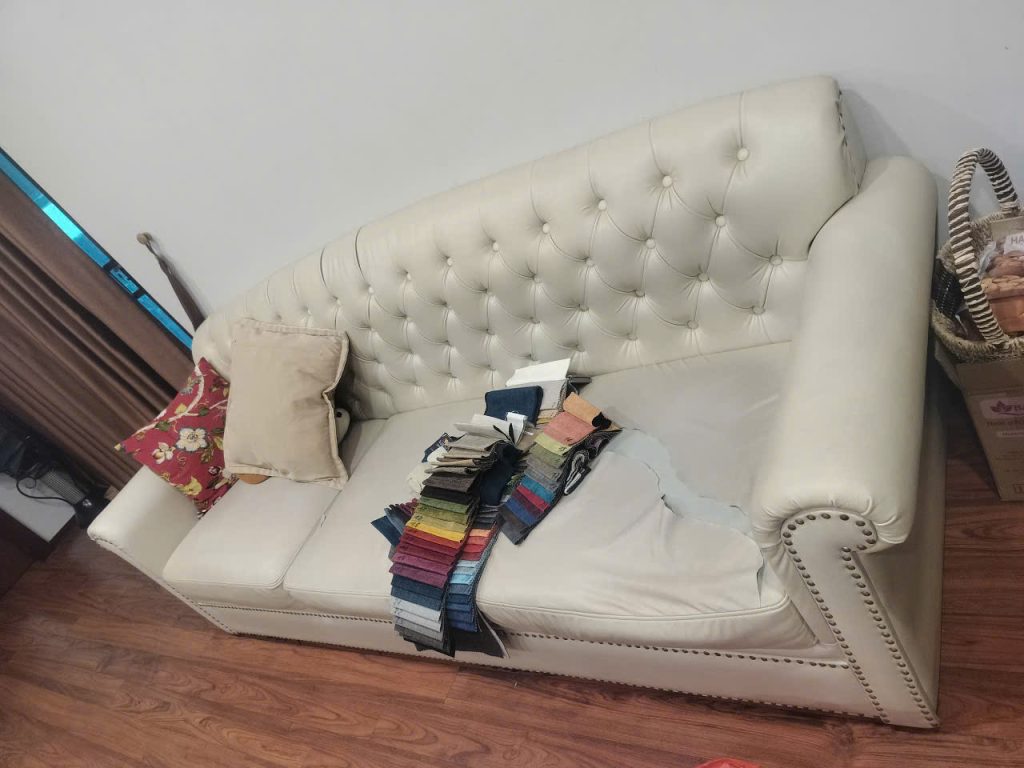 Bộ ghế sofa trước khi bọc 