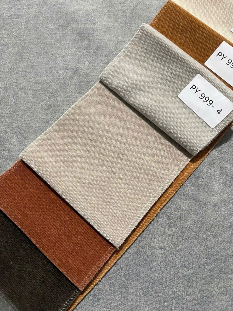 Chất vải dày dặn mịn màng