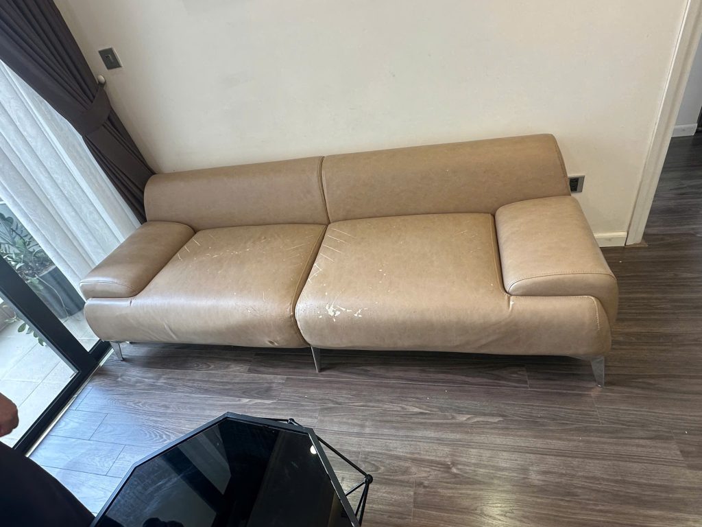 Hiện trạng bị bong tróc và cũ kỹ khi Vinaco đến khảo sát