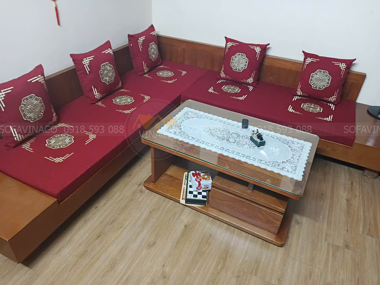 Đệm ghế thêu dán vừa sang trọng vừa hiện đại