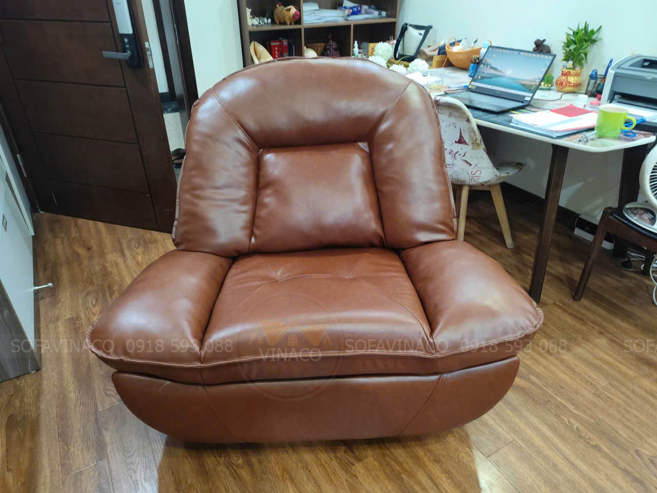 Ghế sofa thư giãn sau khi bọc xong như mới